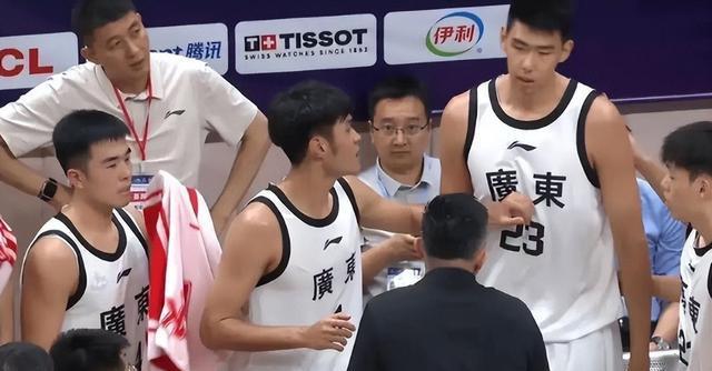 国的比赛中